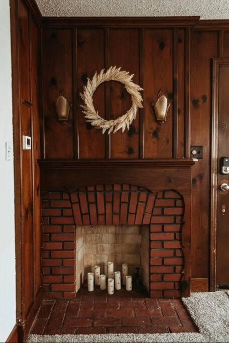 Bluebird Cottage, Walking Distance To Fairgrounds Хътчинсън Екстериор снимка